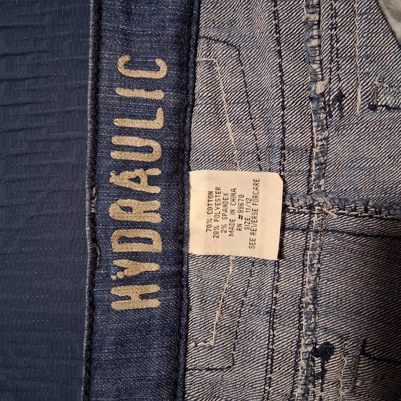 Hydraulic Blue Capri Pants with Distressed Vintage Look - Picture 2 of 3